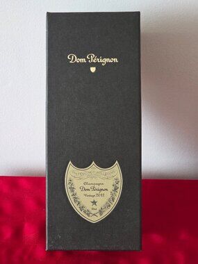AUTHENTIC 2012 DOM PERIGNON GIFT BOX!!!